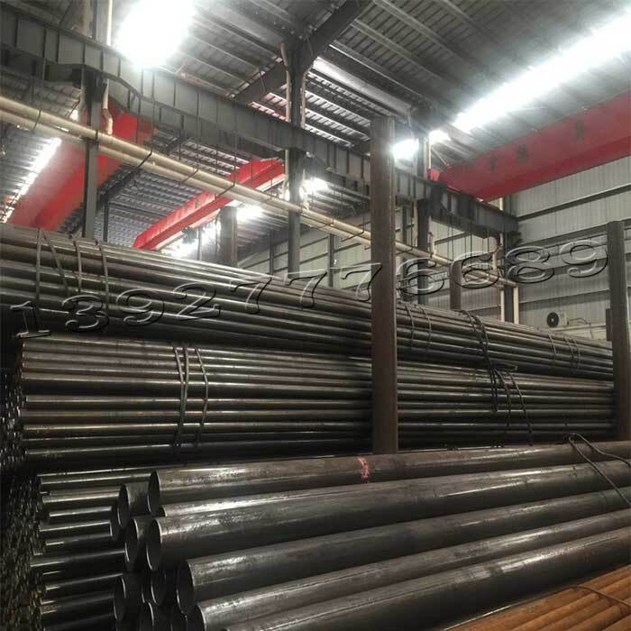 焊管倉(cāng)庫(kù)內(nèi)的產(chǎn)品 焊管倉(cāng)庫(kù)內(nèi)的產(chǎn)品